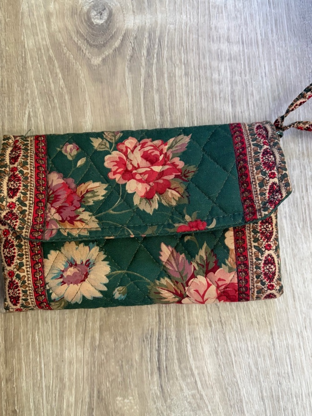 Vintage 1980’s Vera Bradley Greenbriar Quilted Floral Clutch in Green